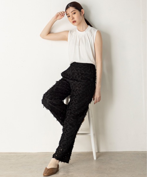 MILLION CARATS(ミリオンカラッツ)の「【ReBasic】襟ぐりのタックが女性らしく、リラクシーながらきちんと見えを叶えてくれるフロントタックノースリーブカットソー(Tシャツ/カットソー・レディース・サックスブルー/オフホワイト/ベージュ/ブラック・MEDIUM/LARGE)」の22枚目の写真