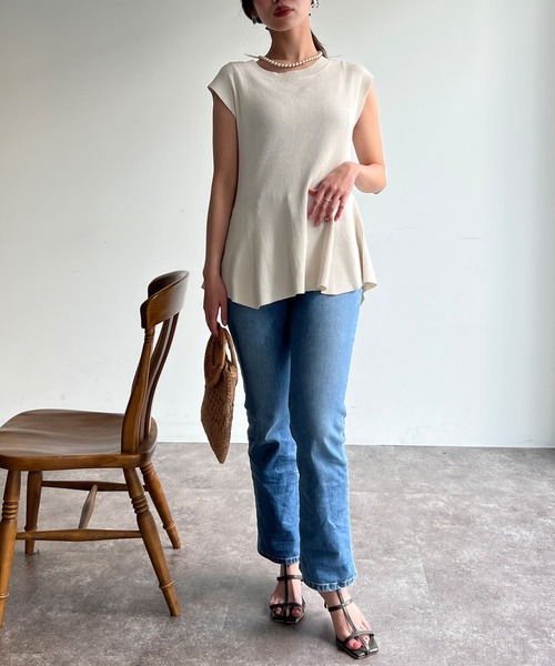 Chez toi（シェトワ）の「ペプラムフレンチスリーブプルオーバー（ニット/セーター・レディース・イエロー/アイボリー/グリーン/ブラック・FREE）」の13枚目の写真