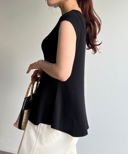 Chez toi（シェトワ）の「ペプラムフレンチスリーブプルオーバー（ニット/セーター・レディース・イエロー/アイボリー/グリーン/ブラック・FREE）」の15枚目の写真