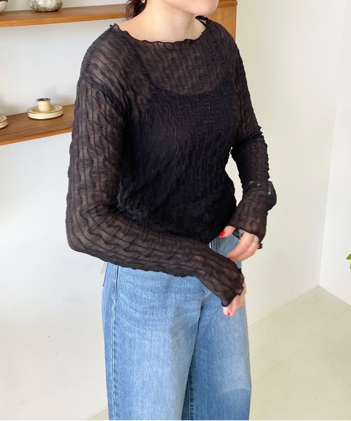 LOWRYS FARM（ローリーズファーム）の「ヘンケイシアークルーロングスリーブ　905188（Tシャツ/カットソー・レディース・ブラック/オフホワイト/イエロー/パープル・FREE）」の2枚目の写真