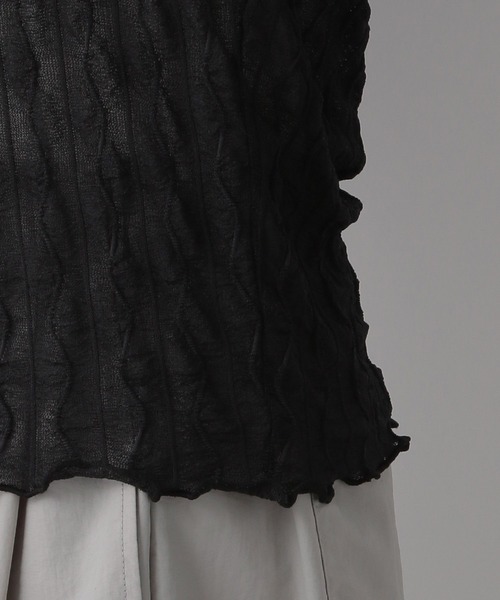 LOWRYS FARM（ローリーズファーム）の「ヘンケイシアークルーロングスリーブ　905188（Tシャツ/カットソー・レディース・ブラック/オフホワイト/イエロー/パープル・FREE）」の15枚目の写真