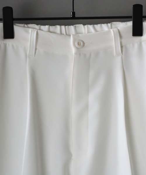 SITRY（シトリー）の「loose tapered tuck wide Pants/ルーズ テーパード タック ワイドパンツ（スラックス・メンズ・ブラック/オフホワイト・M/L）」の4枚目の写真