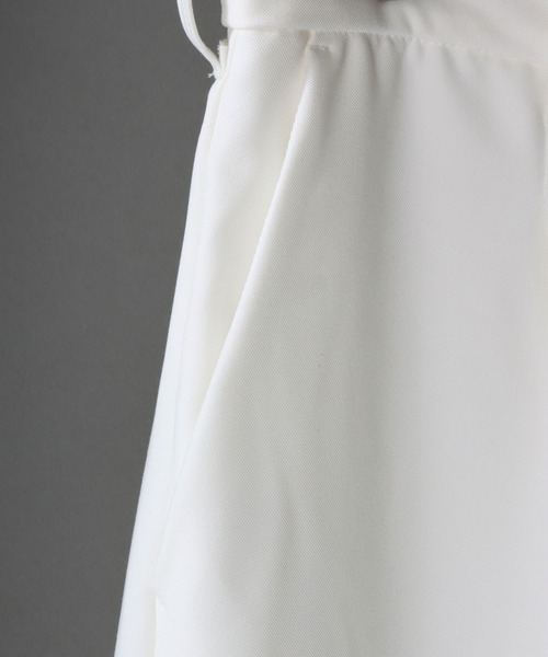 SITRY（シトリー）の「loose tapered tuck wide Pants/ルーズ テーパード タック ワイドパンツ（スラックス・メンズ・ブラック/オフホワイト・M/L）」の5枚目の写真