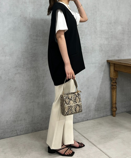 cache cache（カシュ カシュ）の「cache cache/クロスはぎ2WAYショルダー（ハンドバッグ・レディース・ブラック/カーキ/ベージュ・FREE）」の19枚目の写真