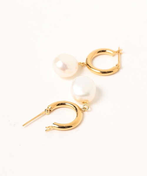 Demi-Luxe BEAMS(デミルクス ビームス)の「MARIHA / 月の夢 フープピアス(ピアス(両耳用)・レディース・ゴールド・ONE SIZE)」の3枚目の写真