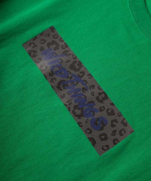 WILD THINGS(ワイルドシングス)の「【WILD THINGS/ワイルドシングス】ブランドロゴ ボックスロゴ プリントTシャツ/ 半袖Tシャツ/BOX LOGO T-SHIRT/ビッグシルエット(Tシャツ/カットソー・メンズ・グリーン/ホワイト/ベージュ/ブラック・M/L)」の6枚目の写真
