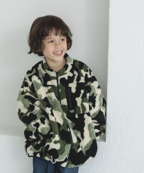 pairmanon（ペアマノン）の「【ママとおそろい】ボリューム袖 ボア 長袖 ブルゾン ジャケット アウター（ブルゾン・キッズ・スモークピンク/グレイッシュベージュ/グリーン系その他2/ブルー系その他3/ベージュ系その他/モカ/アイボリー/ブラック系その他2/ライトピンク/ブラウン系その他/ミント/ブラウン/ホワイト系その他/その他・150/130/110/90/100/140/120）」の10枚目の写真