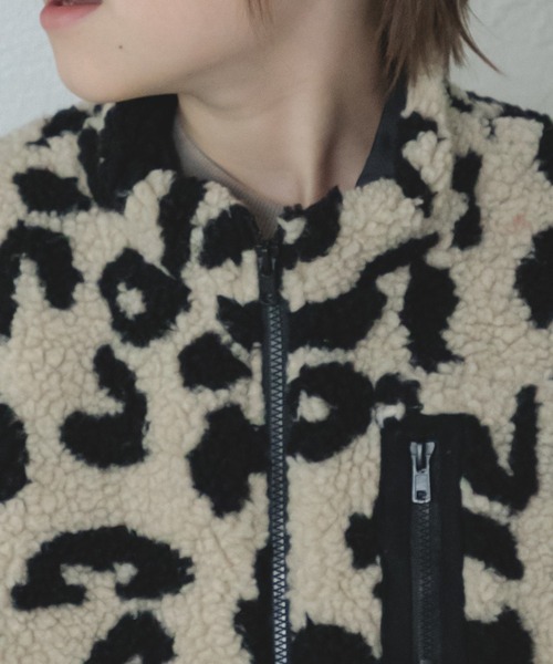 pairmanon（ペアマノン）の「【ママとおそろい】ボリューム袖 ボア 長袖 ブルゾン ジャケット アウター（ブルゾン・キッズ・スモークピンク/グレイッシュベージュ/グリーン系その他2/ブルー系その他3/ベージュ系その他/モカ/アイボリー/ブラック系その他2/ライトピンク/ブラウン系その他/ミント/ブラウン/ホワイト系その他/その他・150/130/110/90/100/140/120）」の15枚目の写真