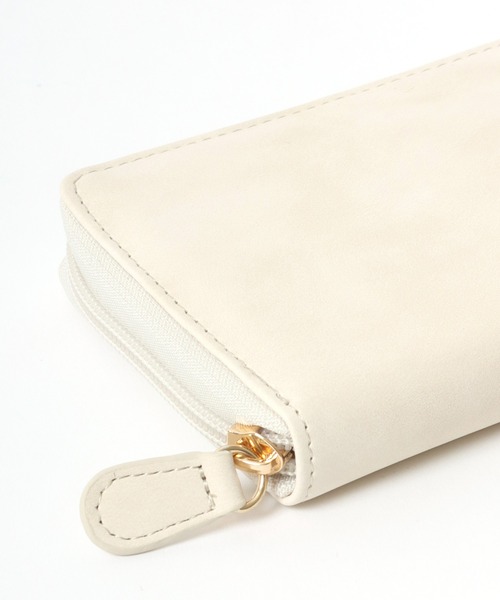 フェイクレザー 猫ワンポイントロゴ ラウンドファスナー長財布
