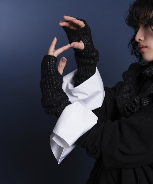 Firsthand（ファーストハンド）の「Firsthand/ファーストハンド アームウォーマー/アームウォーマー（アームカバー・レディース・ベージュ/ブラック/ピンク/オフホワイト・ONE SIZE）」の3枚目の写真