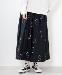 EMAGO 総柄刺繍ｽｶｰﾄ