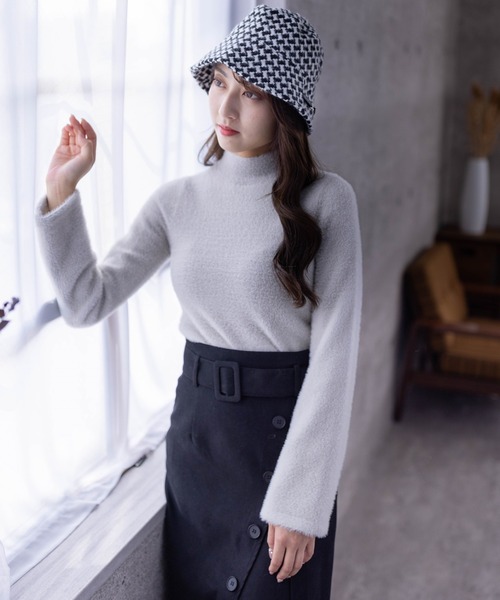 clear（クリア）の「フェザーベーシックインナーニット（ニット/セーター・レディース・オフホワイト/ピンクベージュ/ブラック/ライトグレー/グレイッシュベージュ・F）」の3枚目の写真