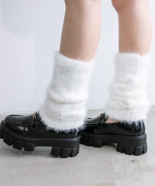 OLIVE des OLIVE(オリーブデオリーブ)の「OLエンブレム付きローファー 1032130120(ローファー・レディース・ブラック系その他/ブラック・MEDIUM/LARGE/SMALL)」の11枚目の写真