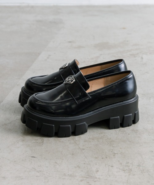 OLIVE des OLIVE(オリーブデオリーブ)の「OLエンブレム付きローファー 1032130120(ローファー・レディース・ブラック系その他/ブラック・MEDIUM/LARGE/SMALL)」の14枚目の写真