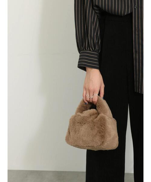 Samansa Mos2 blue（サマンサモスモスブルー）の「エコファー2WAYミニバッグ（ハンドバッグ・レディース・グレー/モカ/キナリ・F）」の7枚目の写真