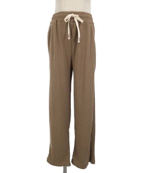 Dewlily(デューリリー)の「ストレートワイドパンツ(その他パンツ・レディース・ホワイト/ブラック/ベージュ/ピンク・FREE)」の16枚目の写真