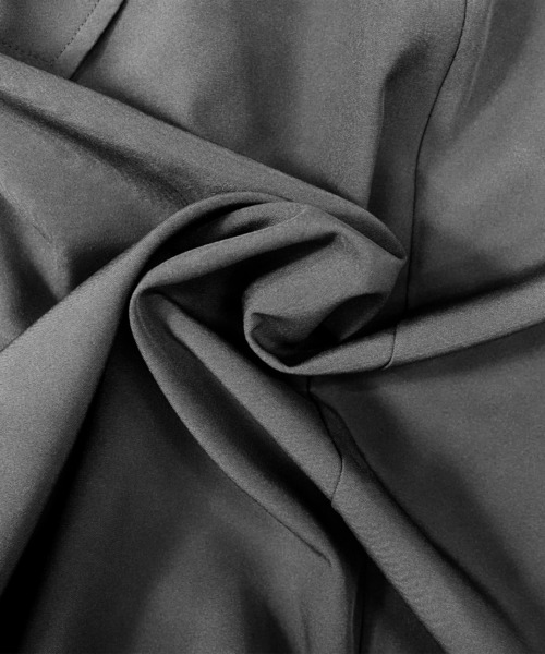 Bee des Bee（ビーデスビー）の「Vネックノースリーブワンピース（ワンピース・キッズ・ブラック/ベージュ・110cm/120cm/130cm/140cm/150cm/100cm）」の16枚目の写真