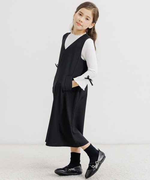 Bee des Bee（ビーデスビー）の「Vネックノースリーブワンピース（ワンピース・キッズ・ブラック/ベージュ・110cm/120cm/130cm/140cm/150cm/100cm）」の11枚目の写真