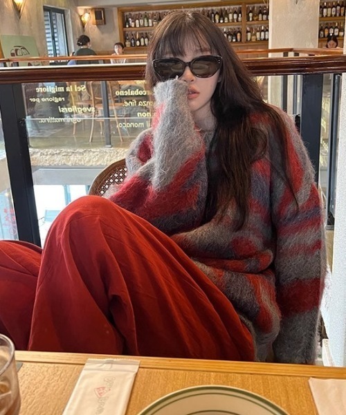 LAC-VERT（ラック・ヴェール）の「カモフラージュ柄 ビッグシャギーニットプルオーバー（ニット/セーター・レディース・グレー/ブラック/カーキ/ブラウン・FREE）」の5枚目の写真