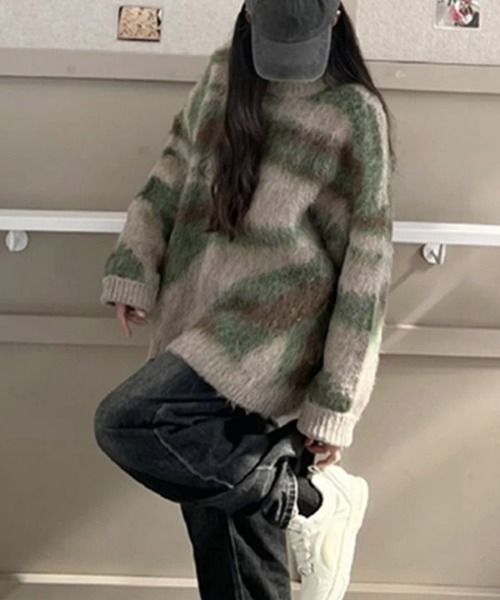 LAC-VERT（ラック・ヴェール）の「カモフラージュ柄 ビッグシャギーニットプルオーバー（ニット/セーター・レディース・グレー/ブラック/カーキ/ブラウン・FREE）」の8枚目の写真