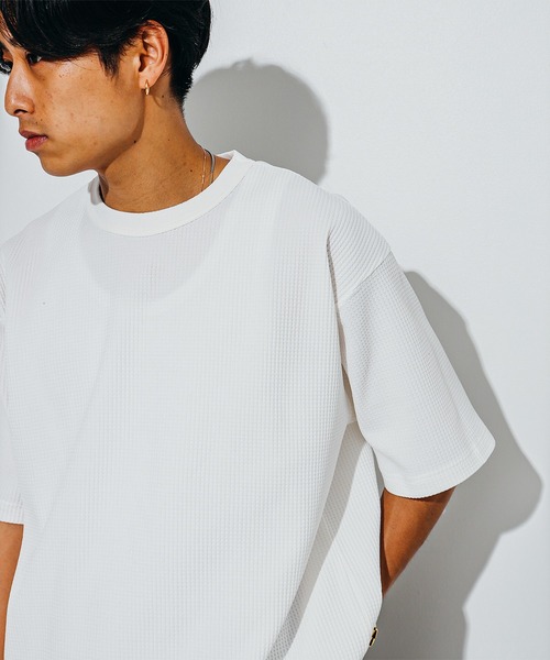BEAMS（ビームス）の「BEAMS / ワッフル Tシャツ（Tシャツ/カットソー・メンズ・ブラック/チャコールグレー/オリーブ/ホワイト・XL/L/M/S）」の5枚目の写真