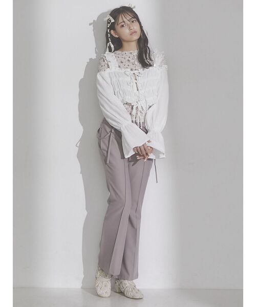 merry jenny（メリージェニー）の「ribbonドロストオフショルブラウス（シャツ/ブラウス・レディース・ブラック/オフホワイト・FREE）」の7枚目の写真