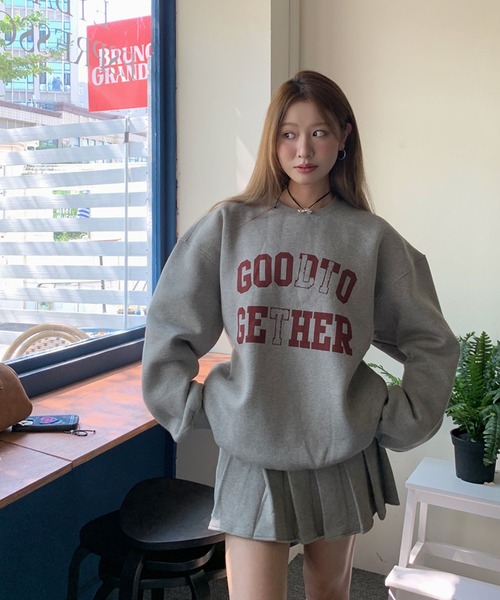 meJane(ミージェーン)の「ロゴスウェットトレーナー×BOXプリーツ風ミニスカート 裏起毛セットアップ(セットアップ・レディース・グレー・S/M)」の21枚目の写真