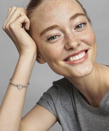 PANDORA（パンドラ）の「Pandora Moments ハートチャーム ＆ ハート