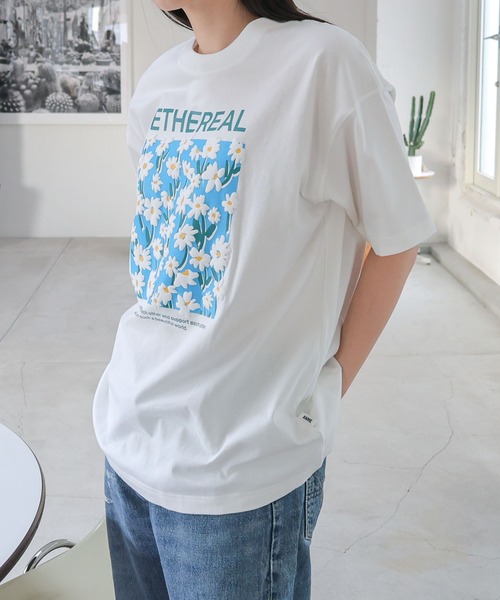 すみれ　　　フラワーモチーフ　カットソー　tシャツ 半袖 カットソー メッシュ風レース レース フラワーモチーフ 花