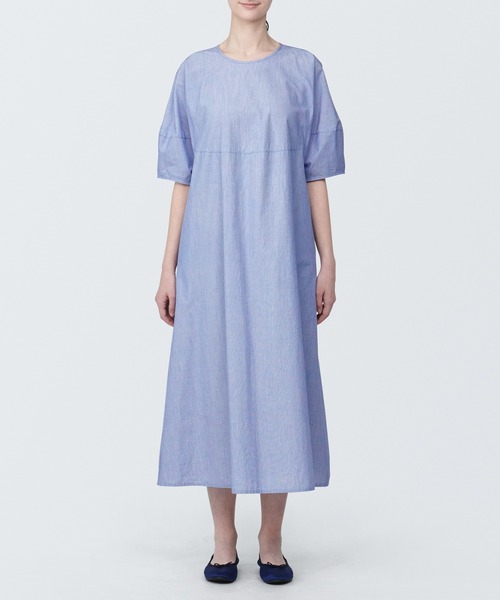 無印良品（ムジルシリョウヒン）の「婦人　涼感　ブロードプルオーバー半袖ワンピース（ワンピース・レディース・オレンジ系5/ブルー系5/ブラック・S/XL/L/M/XS）」の12枚目の写真