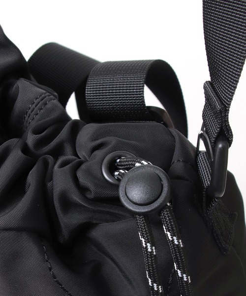 Three Four Time（ｽﾘｰﾌｫｰﾀｲﾑ）の「【BETHEL】3Way COMBINATION SQUARE BAG（ショルダーバッグ・レディース・ブラック/グリーン・FREE）」の9枚目の写真