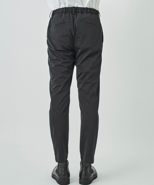 ATTACHMENT（アタッチメント）の「STUDIOUS別注 Tapered Slacks