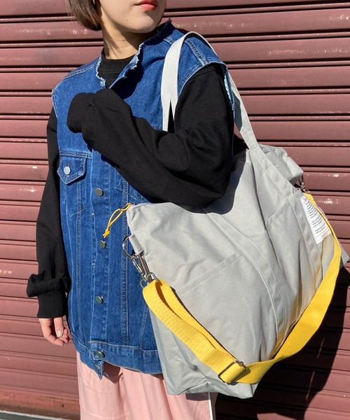 CRB(シーアールビー)の「トラベルトートバッグ(トートバッグ・レディース・ブラック/グレー/ピンク・F)」の8枚目の写真