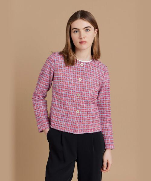 agnes b.（アニエスベー）の「JIQ7 VESTE ジャケット（ノーカラージャケット・レディース・レッド系その他・2/1）」の3枚目の写真