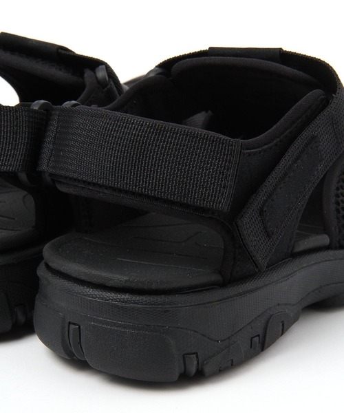 LAKOLE（ラコレ）の「メッシュスポーツサンダル[WOMEN] / 110477（スリッポン・レディース・ブラック/ベージュ・MEDIUM/SMALL/LARGE）」の9枚目の写真