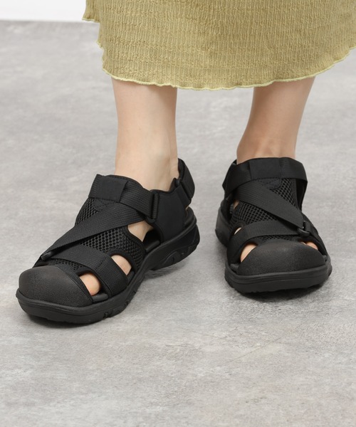 LAKOLE（ラコレ）の「メッシュスポーツサンダル[WOMEN] / 110477（スリッポン・レディース・ブラック/ベージュ・MEDIUM/SMALL/LARGE）」の15枚目の写真