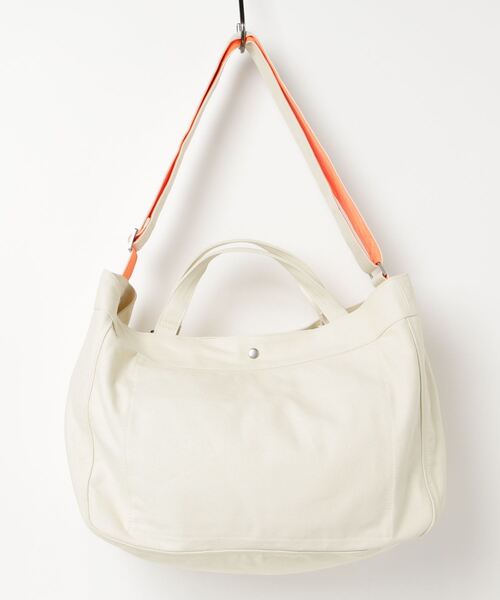 ADAM PATEK（アダムパテック）の「【ADAM PATEK】 news paper bag/ニュースペーパーバッグ（ショルダーバッグ・メンズ・ブラック/ホワイト・FREE）」の5枚目の写真