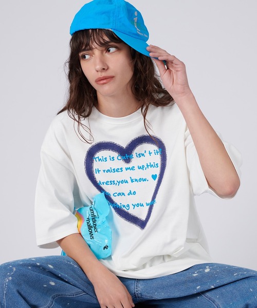 ONCILY（オンシェリー）の「MESSAGE LOGO T-SHIRT / メッセージ