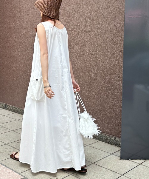 ISOOK(アイスー)の「【ISOOK / アイスー】フリンジ巾着バッグ / チュールバッグ フリンジバッグ ハンドバッグ ZOZOTOWN限定(ハンドバッグ・レディース・ブラック/ホワイト・FREE)」の8枚目の写真