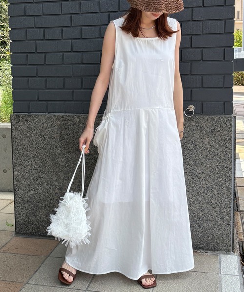 ISOOK(アイスー)の「【ISOOK / アイスー】フリンジ巾着バッグ / チュールバッグ フリンジバッグ ハンドバッグ ZOZOTOWN限定(ハンドバッグ・レディース・ブラック/ホワイト・FREE)」の11枚目の写真