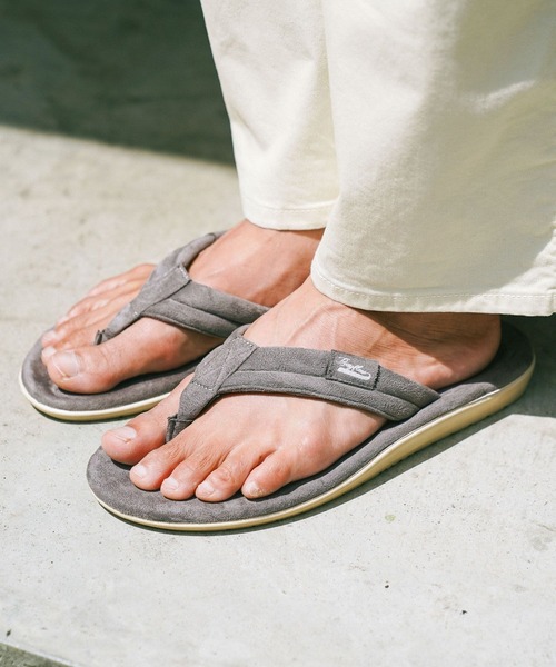 BAYFLOW(ベイフロー)の「フェイクスエードトングサンダル(サンダル・メンズ・グレー/ブラック/カーキ/ベージュ・MEDIUM/SMALL)」の6枚目の写真