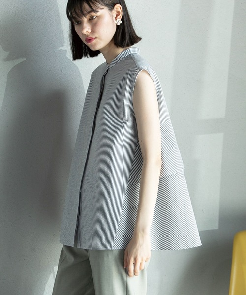 OPAQUE.CLIP（オペークドットクリップ）の「◆ドライタッチバックフリルブラウス【ストレッチ/イージーケア/吸水速乾/洗濯機洗い可】（シャツ/ブラウス・レディース・ブラック/ホワイト系3/ブルーグリーン・36/40/38/42）」の14枚目の写真