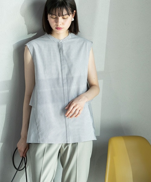 OPAQUE.CLIP（オペークドットクリップ）の「◆ドライタッチバックフリルブラウス【ストレッチ/イージーケア/吸水速乾/洗濯機洗い可】（シャツ/ブラウス・レディース・ブラック/ホワイト系3/ブルーグリーン・36/40/38/42）」の16枚目の写真