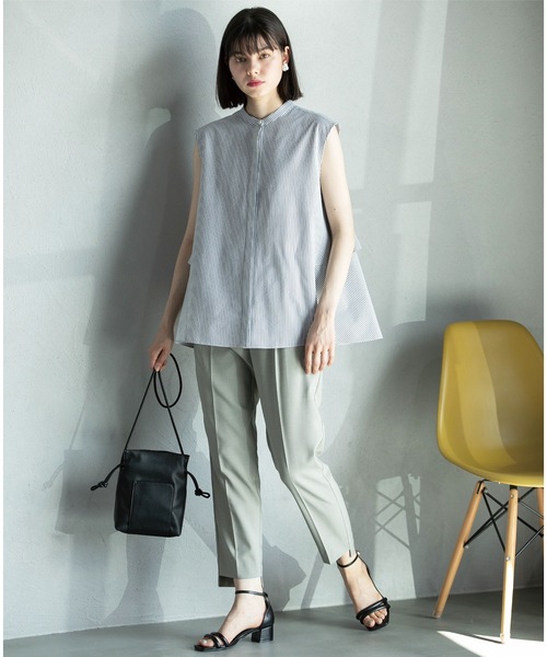 OPAQUE.CLIP（オペークドットクリップ）の「◆ドライタッチバックフリルブラウス【ストレッチ/イージーケア/吸水速乾/洗濯機洗い可】（シャツ/ブラウス・レディース・ブラック/ホワイト系3/ブルーグリーン・36/40/38/42）」の18枚目の写真