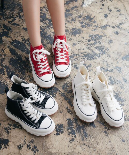 RETRO GIRL(レトロガール)の「厚底ハイカットスニーカー(スニーカー・レディース・ブラック/オフホワイト/レッド・MEDIUM/LARGE/SMALL)」の7枚目の写真