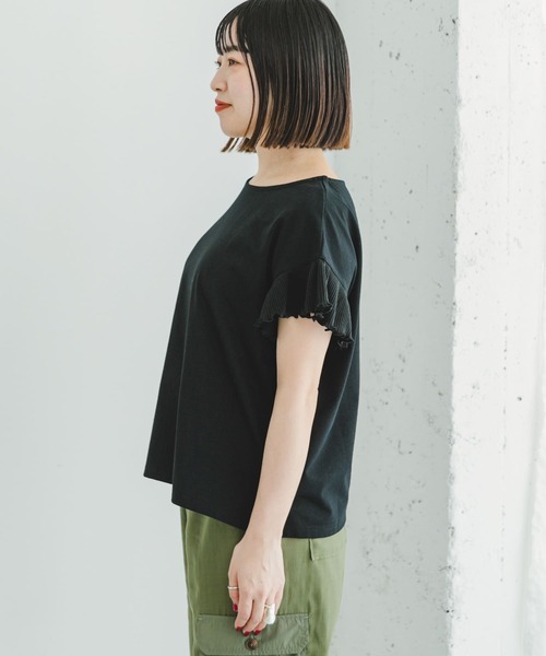 ITEMS URBANRESEARCH（アイテムズ アーバンリサーチ）の「ソデキリカエフレンチTシャツ（Tシャツ/カットソー・レディース・オフホワイト/カーキ/ブラック・FREE）」の20枚目の写真