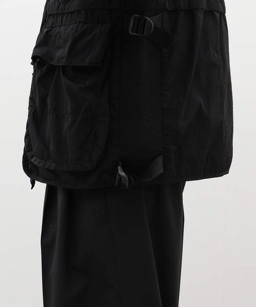 C.P. COMPANY(シーピーカンパニー)の「C.P. Company / シー ピー カンパニー CHROME-R GOGGLE UTILITY JACKET 16CMOW011A(ナイロンジャケット・メンズ・ブラック・50/52)」の17枚目の写真