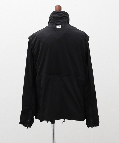 C.P. COMPANY(シーピーカンパニー)の「C.P. Company / シー ピー カンパニー CHROME-R GOGGLE UTILITY JACKET 16CMOW011A(ナイロンジャケット・メンズ・ブラック・50/52)」の21枚目の写真