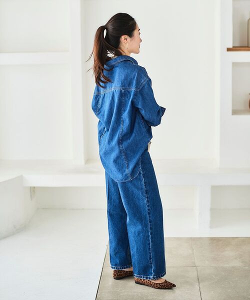 le.coeur blanc（ルクールブラン）の「フラップポケットデニムシャツ（シャツ/ブラウス・レディース・サックスブルー/ブルー・38）」の14枚目の写真