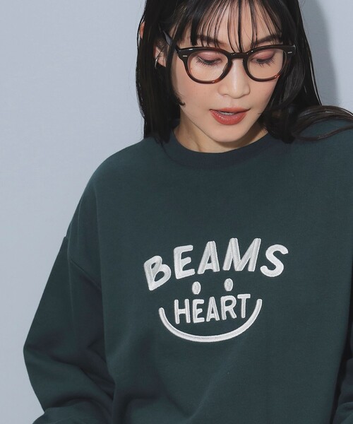 BEAMS HEART(ビームスハート)の「スマイル刺繍 クルースウェット(スウェット・レディース・ホワイト系その他/グレー/グリーン/ダークグリーン/チャコールグレー/レッド/ホワイト系その他6・FREE)」の6枚目の写真